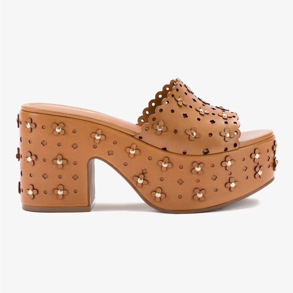 Larroude Miso Sandal in Biscuit Leather 8.5